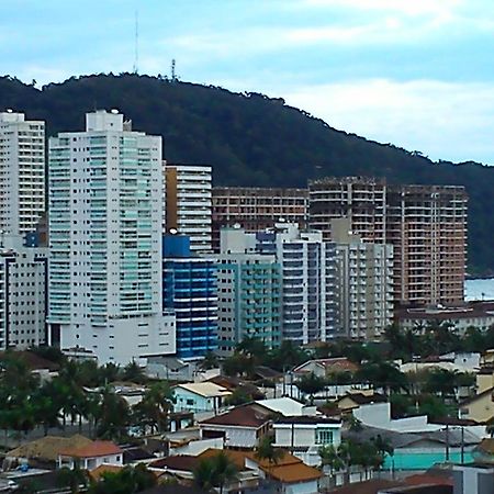 Apartamento No Canto Do Forte, Wi-Fi, Estacionamento Gratuito E Churrasqueira ปรายากรันเด ภายนอก รูปภาพ