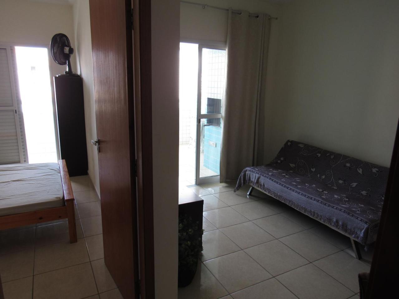 Apartamento No Canto Do Forte, Wi-Fi, Estacionamento Gratuito E Churrasqueira ปรายากรันเด ภายนอก รูปภาพ