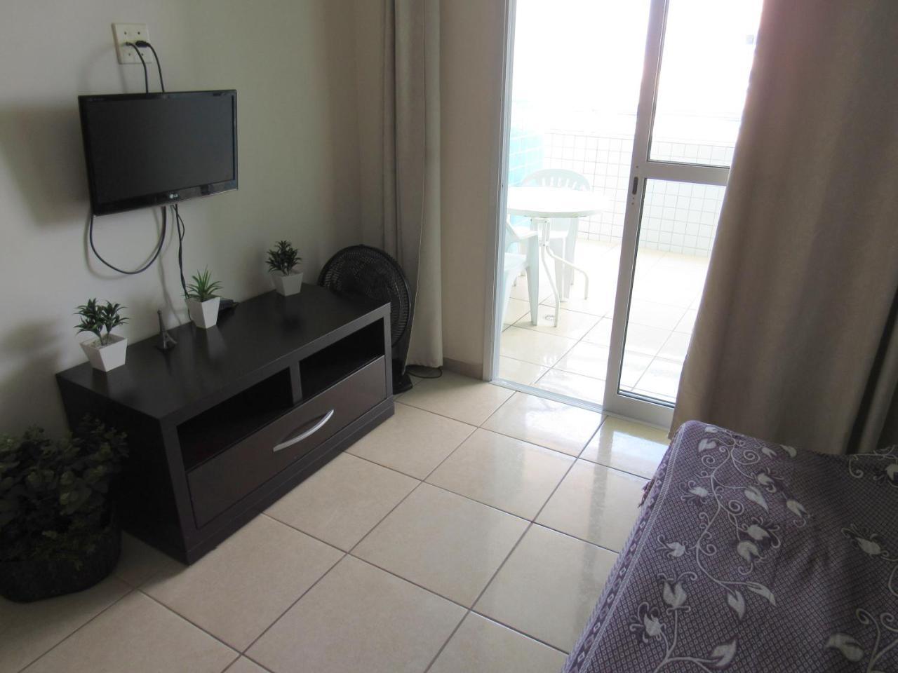 Apartamento No Canto Do Forte, Wi-Fi, Estacionamento Gratuito E Churrasqueira ปรายากรันเด ภายนอก รูปภาพ